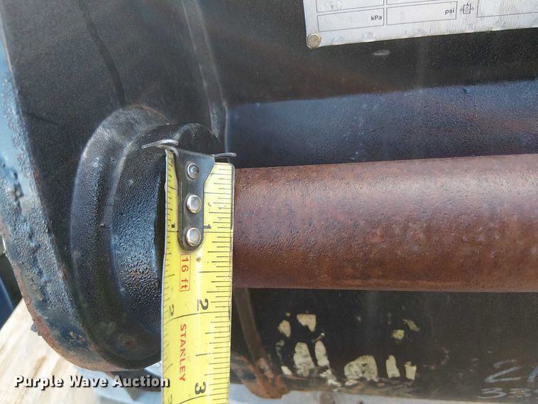 image for item EV5133 Caterpillar backhoe bucket