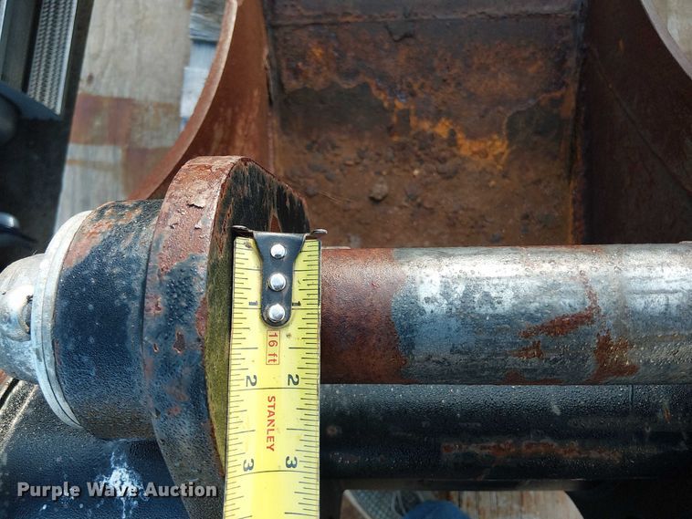 image for item EV5133 Caterpillar backhoe bucket