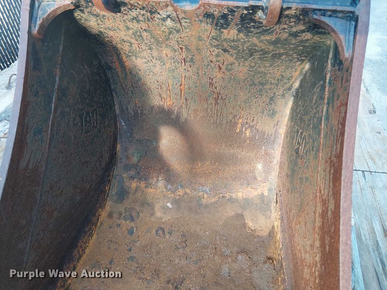 image for item EV5133 Caterpillar backhoe bucket