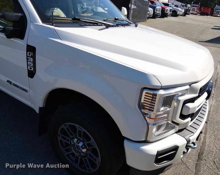image for item EV5136 2020 Ford F350 Super Duty Limited Crew Cab pickup truck