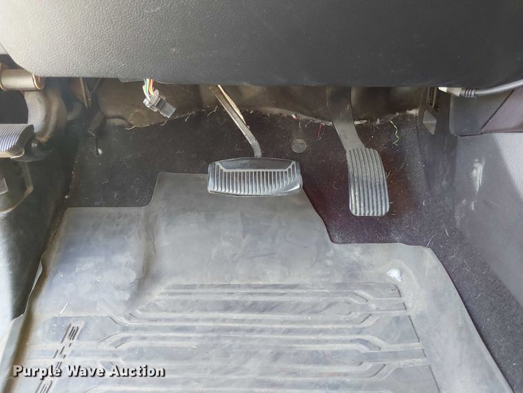 image for item EV5136 2020 Ford F350 Super Duty Limited Crew Cab pickup truck