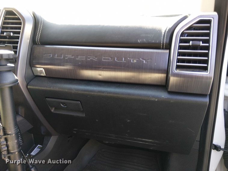 image for item EV5136 2020 Ford F350 Super Duty Limited Crew Cab pickup truck