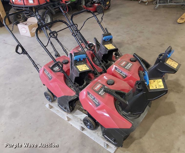 image for item EV5141 (4) Toro 518 ZR snow blower