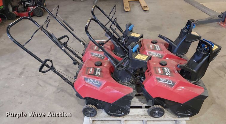 image for item EV5141 (4) Toro 518 ZR snow blower