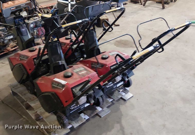 image for item EV5141 (4) Toro 518 ZR snow blower