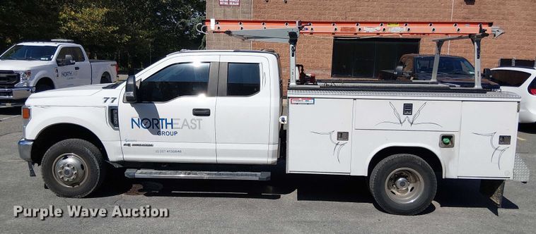 image for item EV5142 2021 Ford F350 Super Duty SuperCab utility bed pickup truck