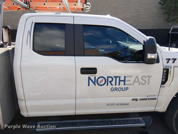 image for item EV5142 2021 Ford F350 Super Duty SuperCab utility bed pickup truck