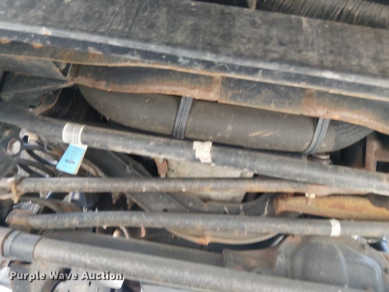 image for item EV5142 2021 Ford F350 Super Duty SuperCab utility bed pickup truck