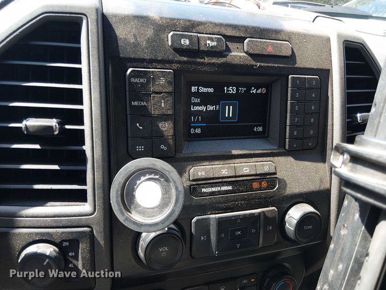 image for item EV5142 2021 Ford F350 Super Duty SuperCab utility bed pickup truck