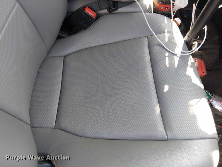 image for item EV5142 2021 Ford F350 Super Duty SuperCab utility bed pickup truck