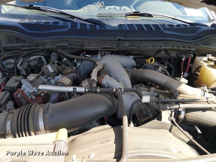 image for item EV5142 2021 Ford F350 Super Duty SuperCab utility bed pickup truck