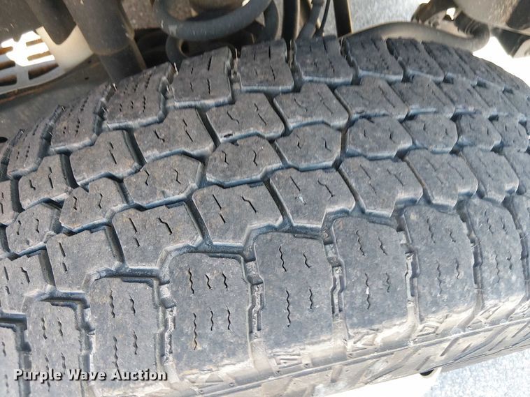 image for item EV5142 2021 Ford F350 Super Duty SuperCab utility bed pickup truck