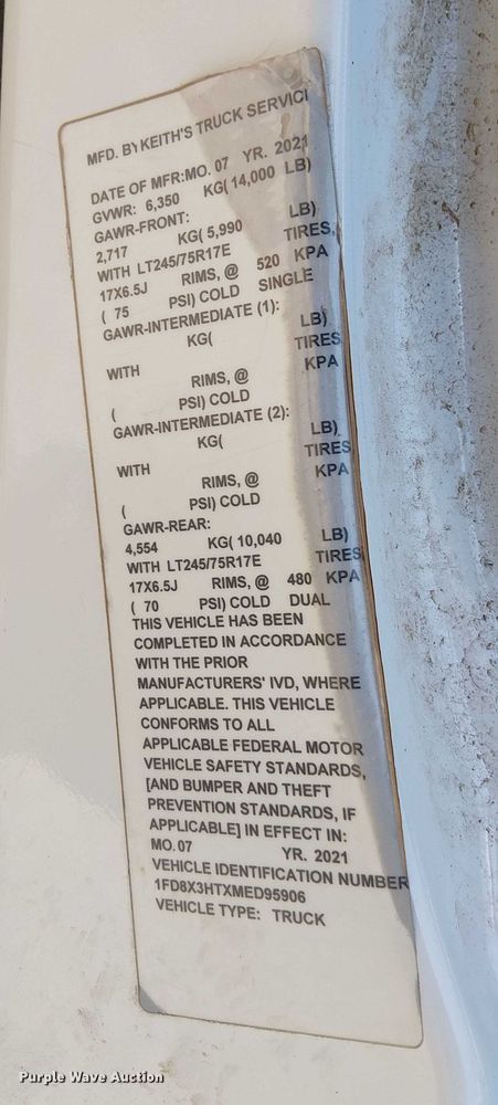 image for item EV5142 2021 Ford F350 Super Duty SuperCab utility bed pickup truck