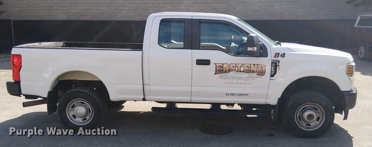 image for item EV5143 2018 Ford F250 Super Duty SuperCab pickup truck