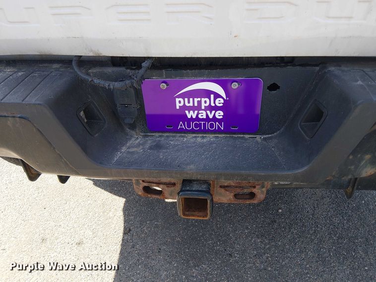 image for item EV5143 2018 Ford F250 Super Duty SuperCab pickup truck