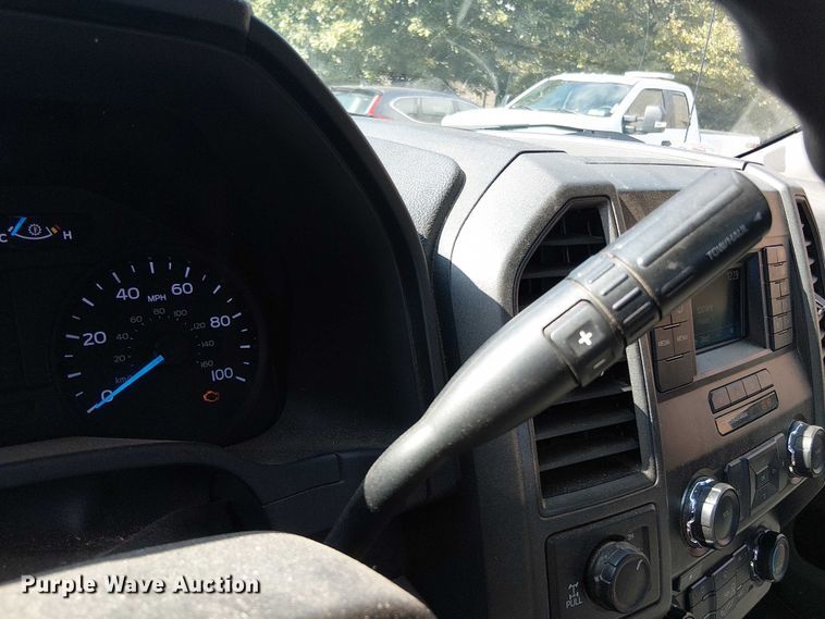 image for item EV5143 2018 Ford F250 Super Duty SuperCab pickup truck