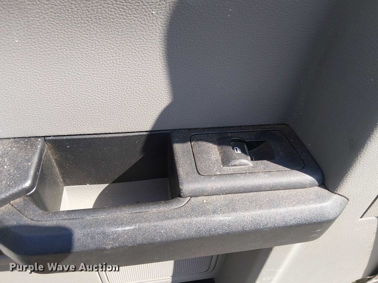 image for item EV5143 2018 Ford F250 Super Duty SuperCab pickup truck