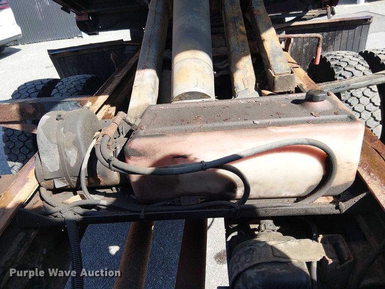 image for item EV5144 2016 Ford F550 Supercab dump truck