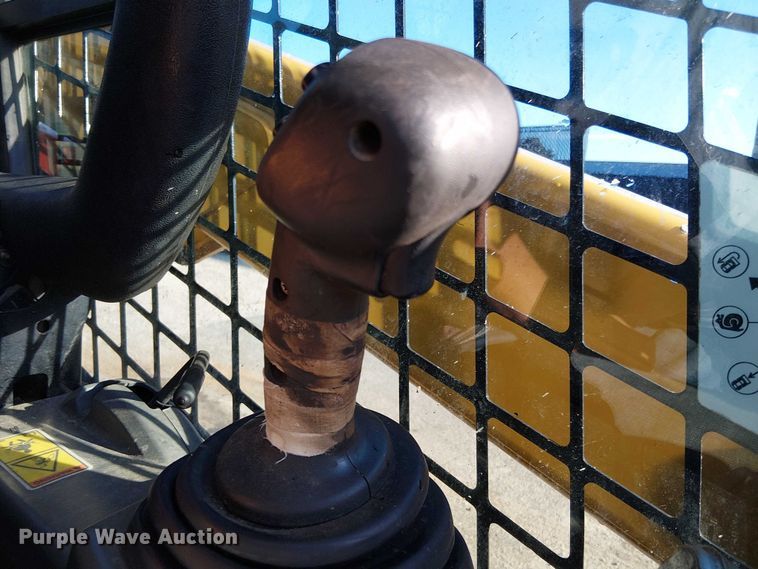 image for item EV5145 2016 Caterpillar 262D skid steer loader