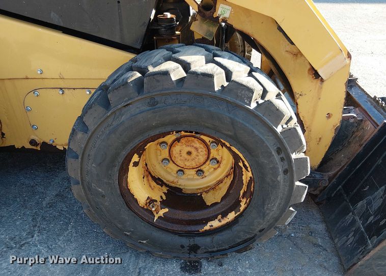 image for item EV5145 2016 Caterpillar 262D skid steer loader