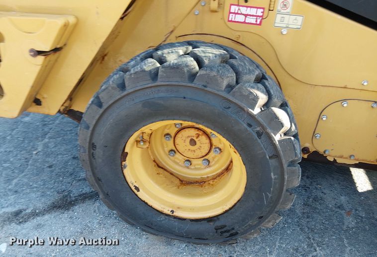 image for item EV5145 2016 Caterpillar 262D skid steer loader