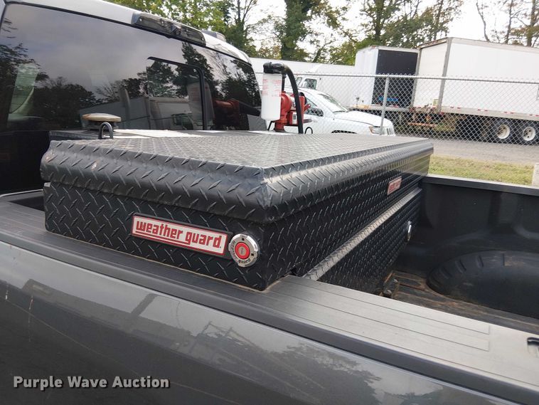 image for item EV5152 2020 Ford F350 Super Duty Crew Cab pickup truck