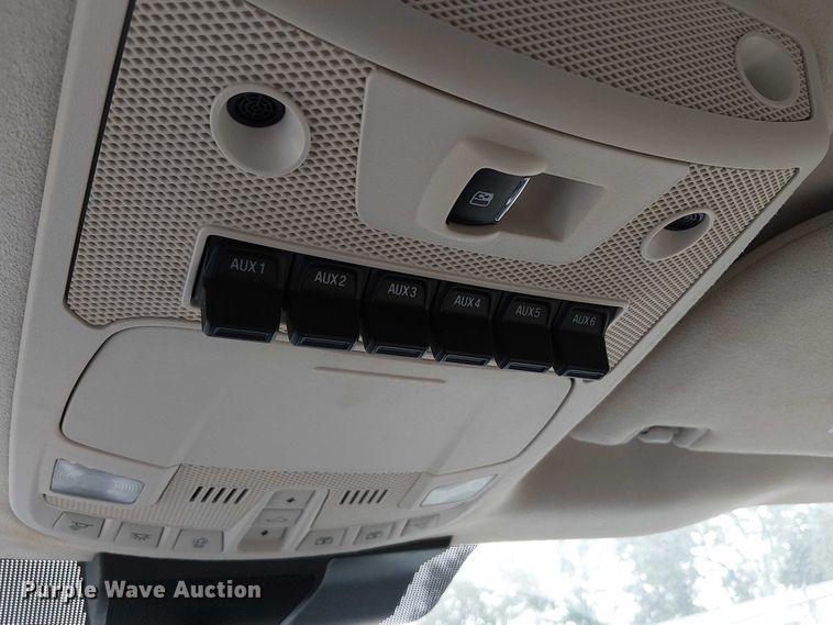 image for item EV5152 2020 Ford F350 Super Duty Crew Cab pickup truck