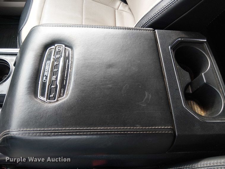 image for item EV5152 2020 Ford F350 Super Duty Crew Cab pickup truck