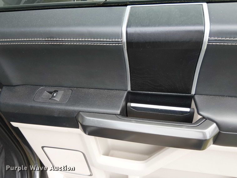 image for item EV5152 2020 Ford F350 Super Duty Crew Cab pickup truck