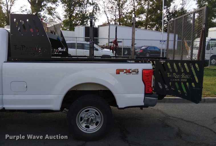 image for item EV5160 2019 Ford F350 Super Duty SuperCab pickup truck