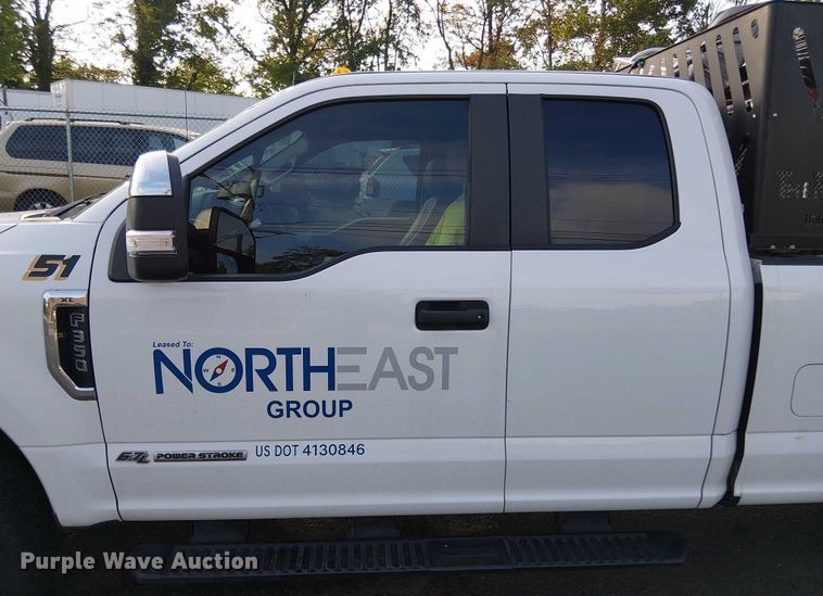 image for item EV5160 2019 Ford F350 Super Duty SuperCab pickup truck