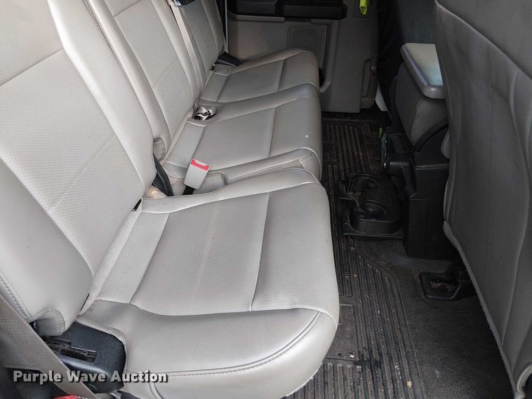 image for item EV5160 2019 Ford F350 Super Duty SuperCab pickup truck