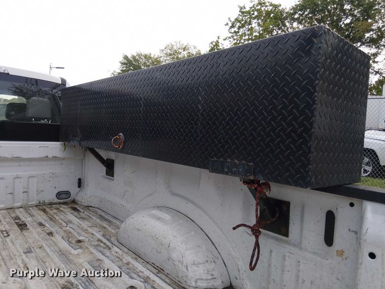 image for item EV5163 2018 Ford F350 Super Duty SuperCab pickup truck