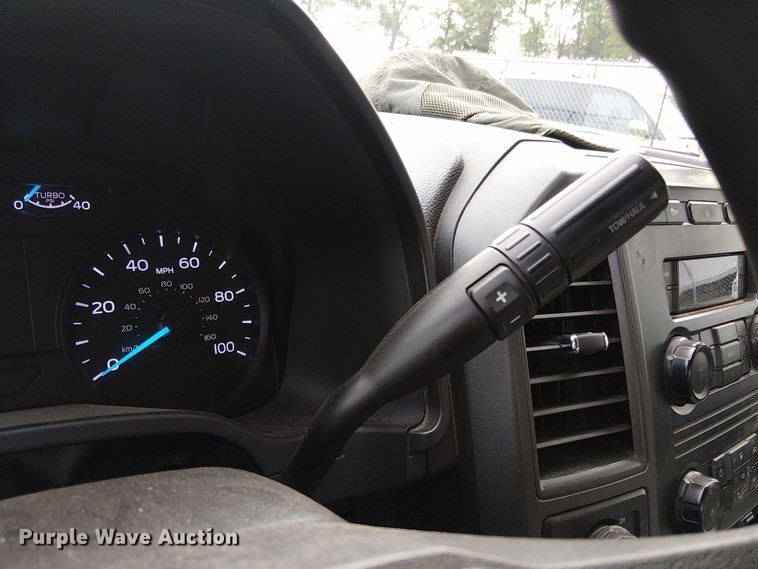 image for item EV5163 2018 Ford F350 Super Duty SuperCab pickup truck