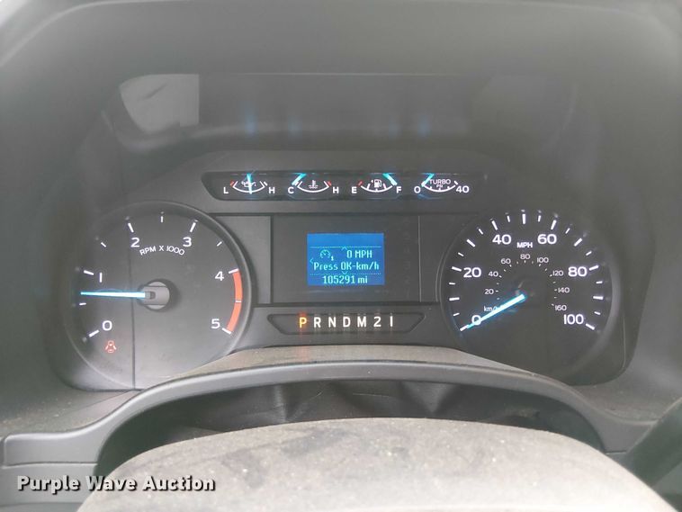 image for item EV5163 2018 Ford F350 Super Duty SuperCab pickup truck