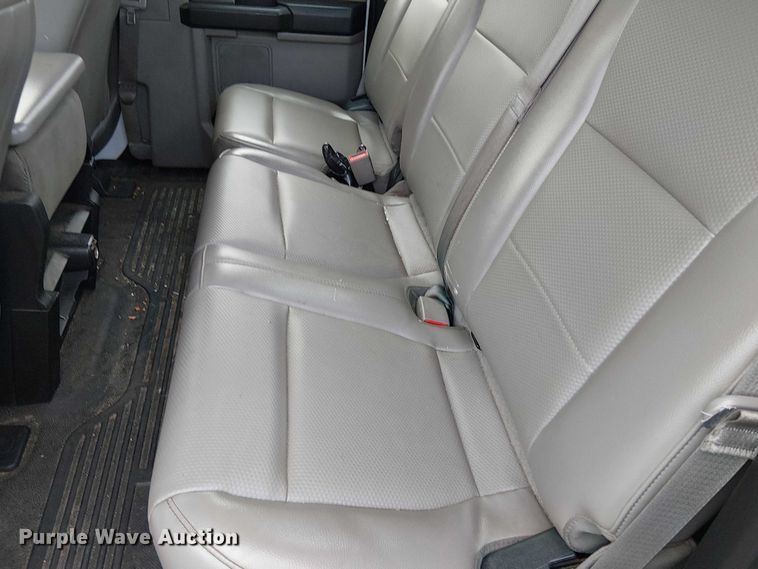 image for item EV5163 2018 Ford F350 Super Duty SuperCab pickup truck