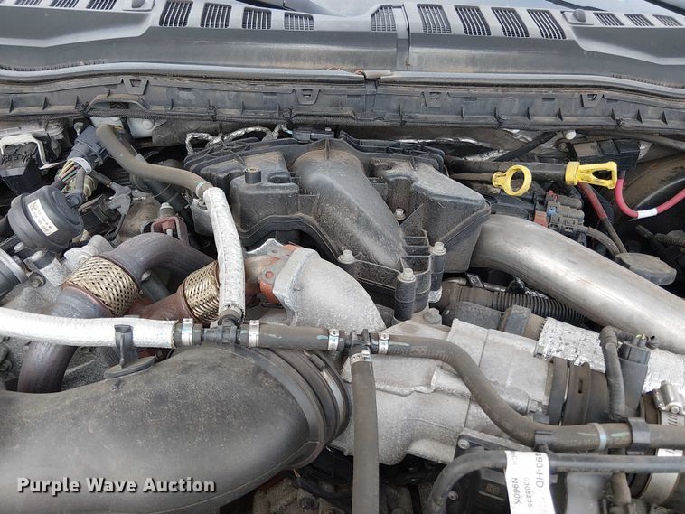 image for item EV5163 2018 Ford F350 Super Duty SuperCab pickup truck