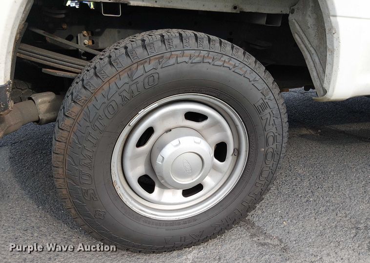 image for item EV5163 2018 Ford F350 Super Duty SuperCab pickup truck