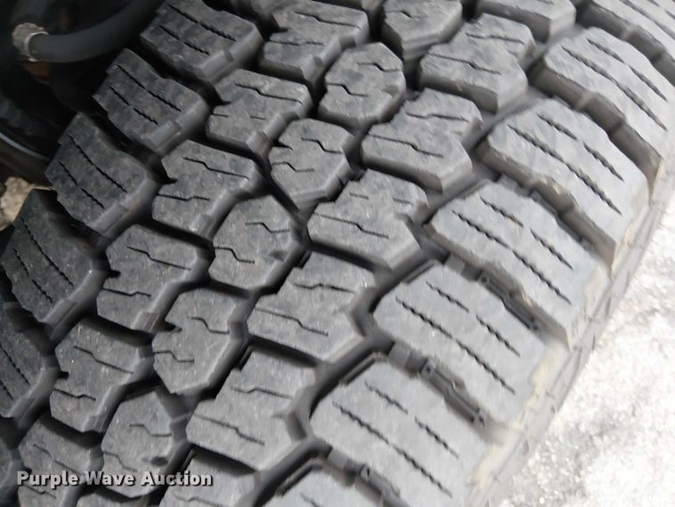 image for item EV5163 2018 Ford F350 Super Duty SuperCab pickup truck