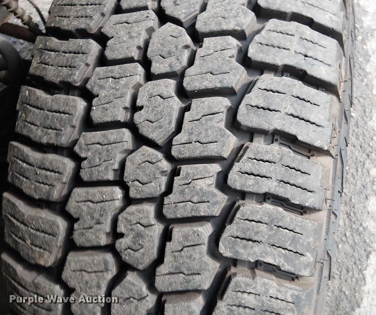 image for item EV5163 2018 Ford F350 Super Duty SuperCab pickup truck