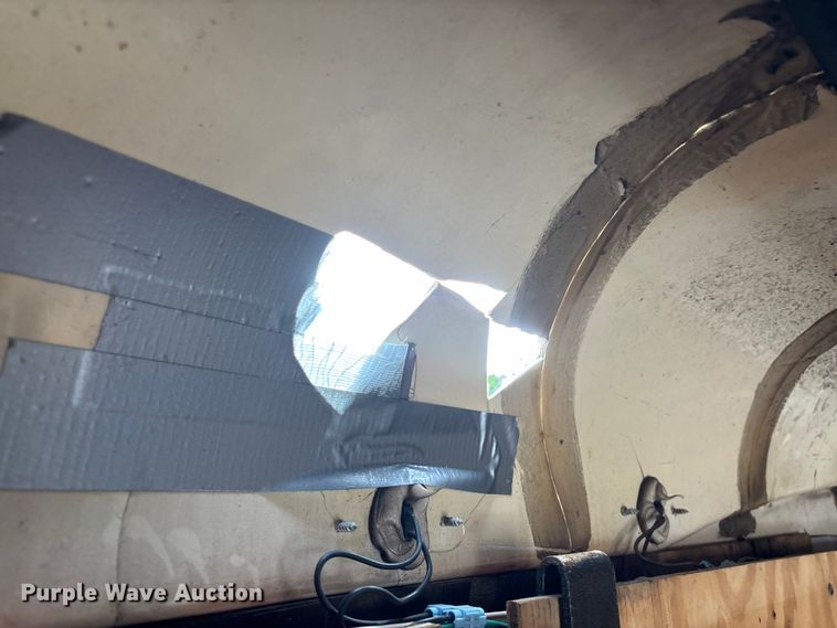 image for item EV5164 2002 U.S. Cargo enclosed cargo trailer