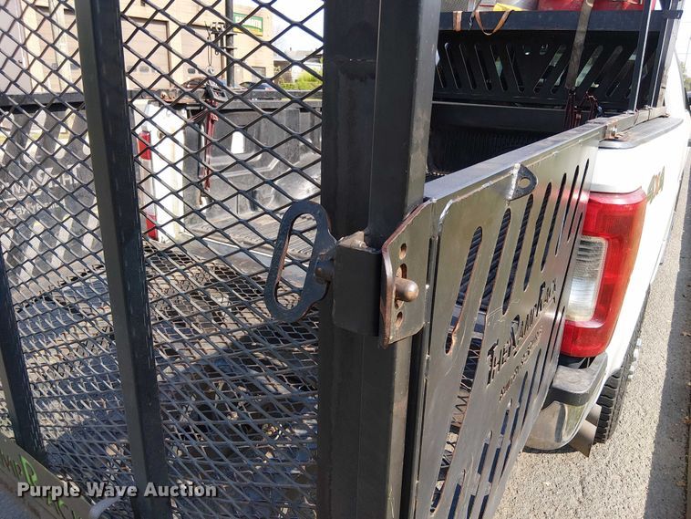 image for item EV5173 2018 Ford F350 Super Duty Crew Cab pickup truck