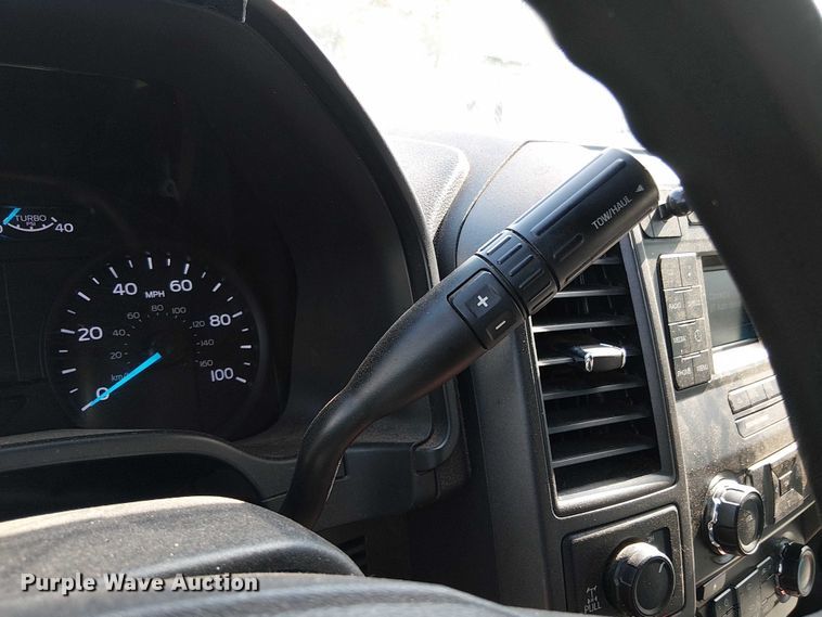 image for item EV5173 2018 Ford F350 Super Duty Crew Cab pickup truck