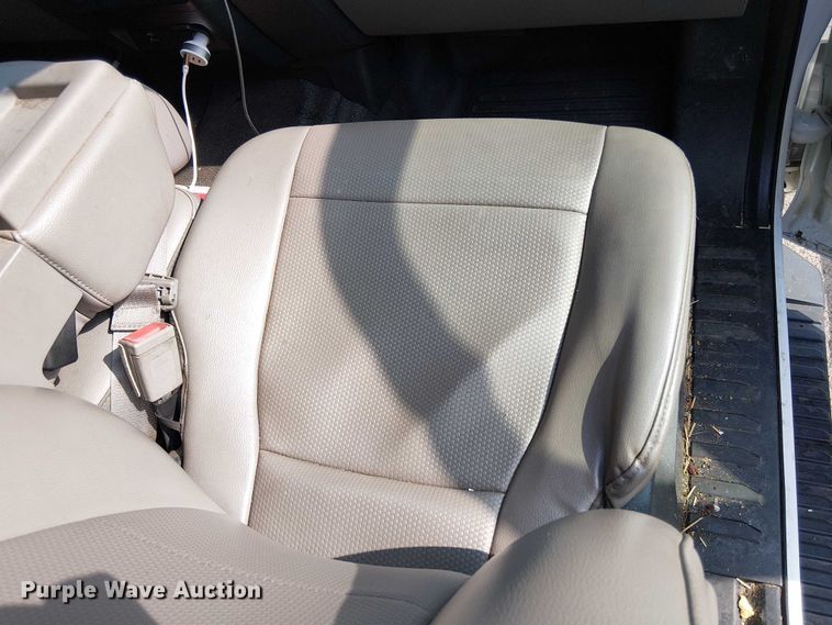 image for item EV5173 2018 Ford F350 Super Duty Crew Cab pickup truck