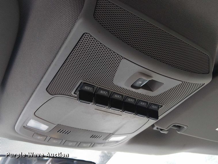 image for item EV5173 2018 Ford F350 Super Duty Crew Cab pickup truck