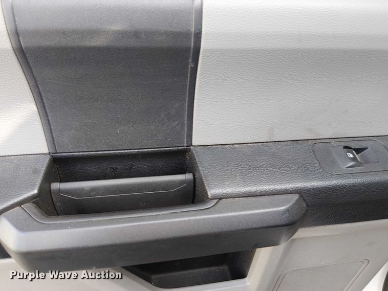 image for item EV5173 2018 Ford F350 Super Duty Crew Cab pickup truck