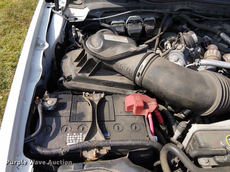 image for item EV5173 2018 Ford F350 Super Duty Crew Cab pickup truck