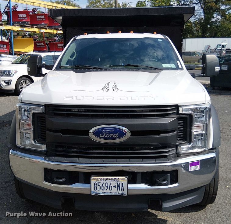 image for item EV5208 2019 Ford F550 SuperCab dump truck