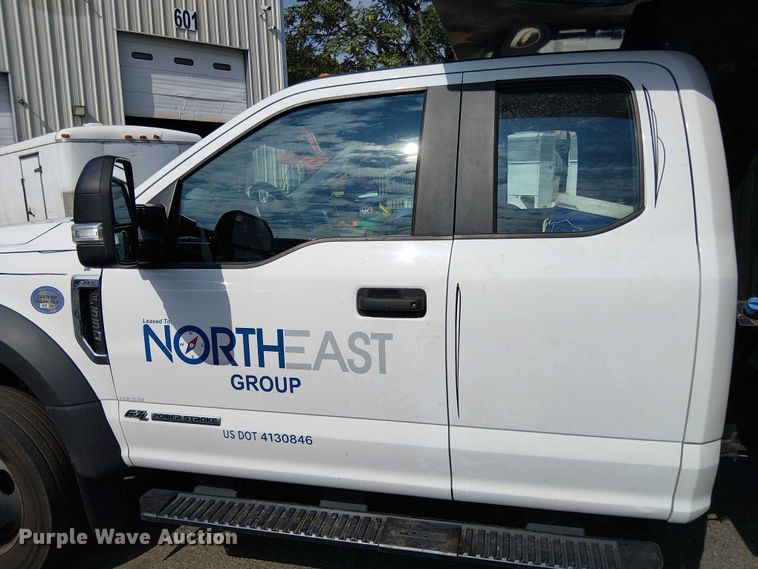 image for item EV5208 2019 Ford F550 SuperCab dump truck