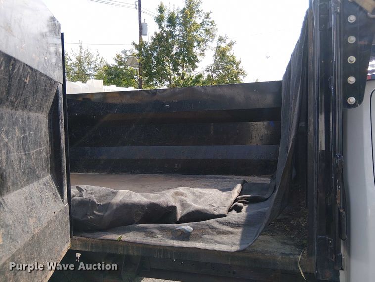 image for item EV5208 2019 Ford F550 SuperCab dump truck